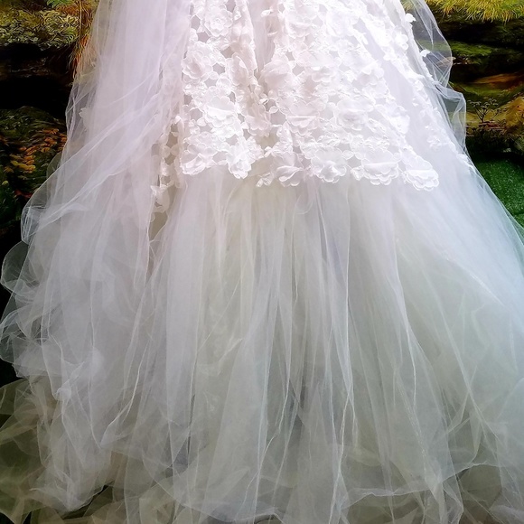 ADHIRA 4pc 3D Lace Tulle Sari Wedding Ballgown - Picture 6 of 8